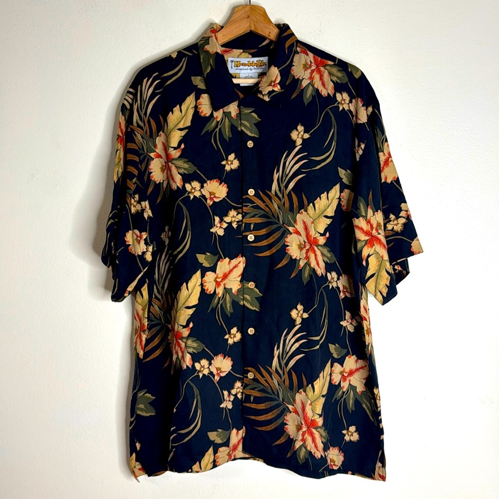 Honolulu Lulu men’s button up Hawaiian Shirt size large 100% silk tropical